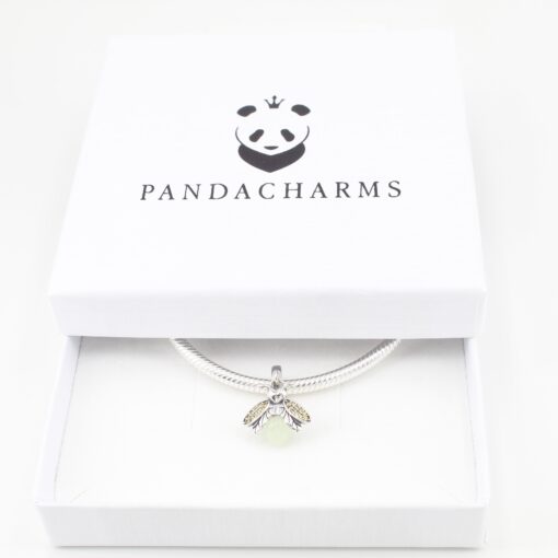 Leuchtendes Glühwürmchen Charm Anhänger