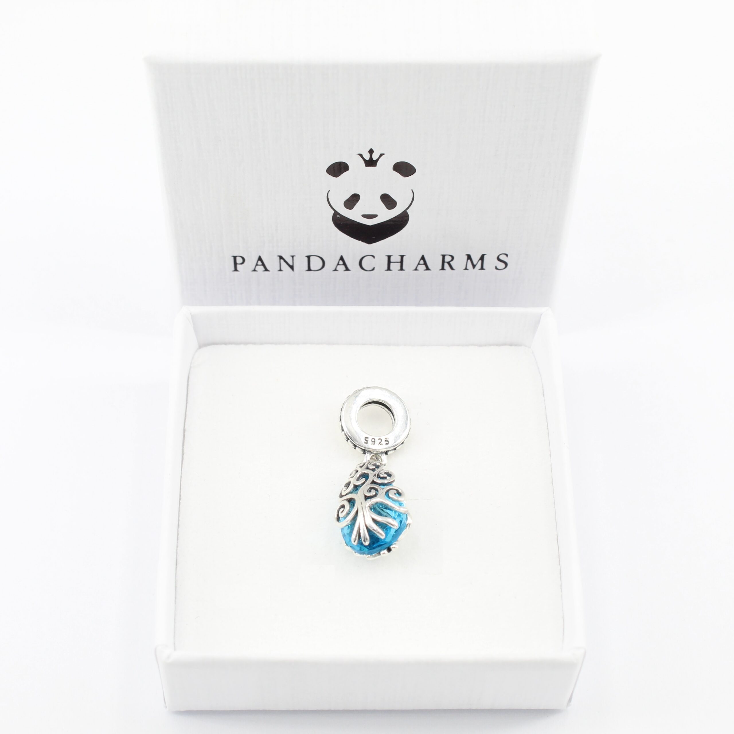 Alternative view of Hellblauer Himmelsbaum Charm Anhänger